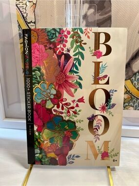 NEW 💐 Fashion Angels Bloom Sticker Book